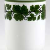 Kleine Meissen-Vase, 1924-34, Weinlaub, H. 8,5 cm - Foto 1