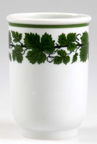 Kleine Meissen-Vase, 1924-34, Weinlaub, H. 8,5 cm - Foto 1