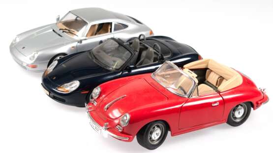 3 Porsche-Modellautos, dabei 356 B, Carrera 911 und Boxter, 1:18, Metall und Kunststoff - Foto 1