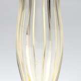 Art Deco-Vase, Moser Karlsbad, hellgelbes Glas, auf sechseckigem Fuß, sechskantiger, leicht gebauchter Korpus mit gewelltem Rand, H. 24,3 cm - photo 1