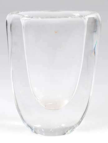 Vase, Nils Landsberg für Orrefors, Klarglas, im Querschnitt schmale ovale Form, signiert, H. 15 cm - фото 1