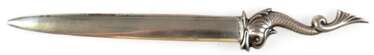 Brieföffner, 925er Silber, Griff in Form eines plastischen Meeresfabelwesens, Ges.-Gew. 43,5 g, L. 21 cm