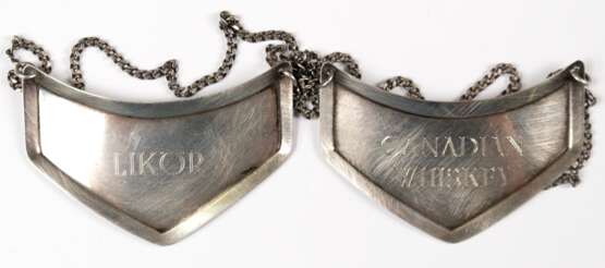 2 Flaschenanhänger "Canadian Whisky" und "Likör", 925er Silber, Ges.-Gew.19,5 g, je ca. 5,5x3cm - photo 1
