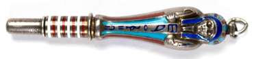 Nadelbehälter in Form eines ägyptischen Pharaos, um 1910, 800er Silber z.T. farbig emailliert, Gew. 7,43 g, L. (mit Öse) 7 cm