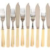 Fischbesteck für 6 Personen, England 1920, versilbert, bestehend aus 6 Gabeln und 6 Messer, im Etui - photo 1