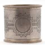 Serviettenring, Rußland um 1870, 84 Zol. Silber, H. 4,5 cm, Dm. 5 cm, in Originalschachtel - Foto 1
