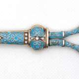 Schere mit Scheide, 925er Silber, Marius Hammer Norwegen, z.T. türkisfarben emailliert (1 kl. Fehlstelle), mit eingelegten Saatperlen, L. 9,7 (11,2) cm - фото 1