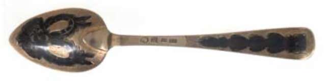 Löffel, 1. H. 19. Jh., Moskau 1827, 84 Zol. Silber, punziert , ca. 42 g, vergoldet, floraler Niellodekor, L. 16,5 cm - photo 1