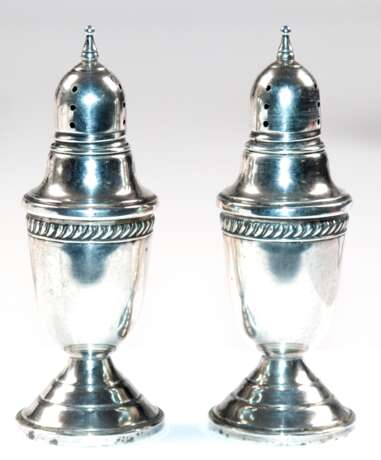 Paar Salz- und Pfefferstreuer, Sterlingsilber, "Hamilton“ Weighted, ca. 94,5 g, Höhe ca. 10,5 cm, minimale Gebrauchsspuren - Foto 1