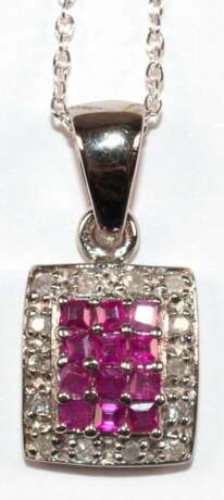 Kette mit Anhänger, 925er Silber rhodiniert, Rubine, und 10 Brillanten, Länge ca. 46,0 cm - photo 1