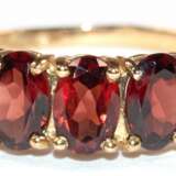 Ring, 416er GG/ 10 kt., 5 oval facettierte Granate, RG 54, Innendurchmesser 17,2mm - Foto 1
