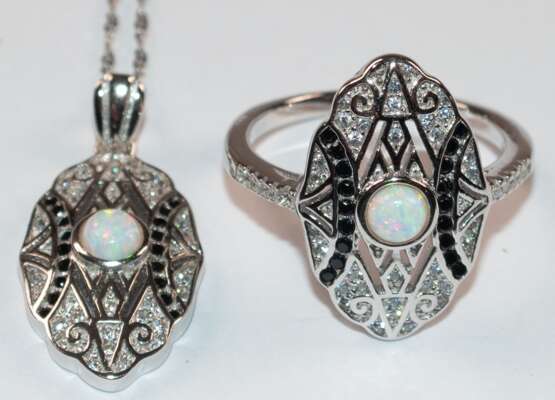 Kette mit Anhänger und Ring, 925er Silber, schwarze und weiße Zirkonia, Opal, RG 55, Innendurchmesser 17,5 mm, Anhänger mit Öse ca. 2,6x1,3 cm, Kettenlänge ca. 45,5 cm - photo 1