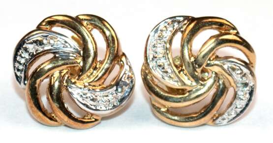 Ohrstecker, 333er GG/WG, geschweift durchbrochen gearbeitet, Ges.-Gew. 1,95 g, Dm. 1,2 cm - photo 1