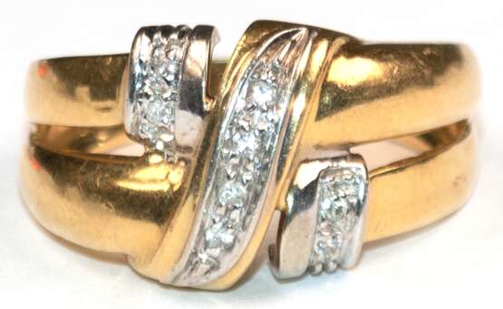 Brillant-Ring, 750er GG, ausgefaßt mit 8 Brillanten von zus. ca. 0,08 ct., Ges.-Gew. 6,90 g, RG 55 - photo 1