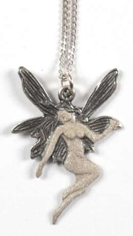 Kette und Anhänger "Elfe“, z.T. mattiert, ca. 2,8 x 2,0 cm, Kettenlänge ca. 46 cm - Foto 1