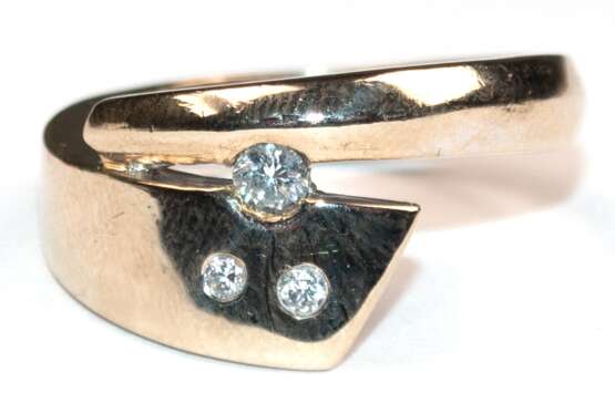 Brillant-Ring, 750er GG,ausgefaßt mit 3 Brillanten von zus. ca. 0,12 ct., Ges.-Gew. 9,25 g, RG 54 - Foto 1