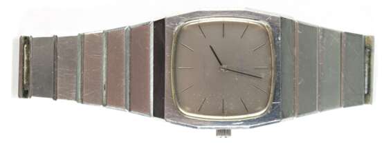 Herren-Armbanduhr "Omega" Constellation, Quarz, Stahl, quadratisches silberfarbenes Zifferblatt mit Stabindizes, gangfähig, 3x3 cm, Gliederarmband mit Faltschließe - фото 1