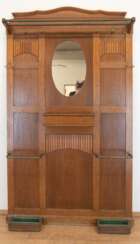 Flurgarderobe, um 1900, Eiche mit Messing-Stangen und 6 -Haken, mit Hutablage und Schirmhalter, 200x112x25 cm