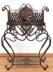 Gartentisch mit abnehmbarem Jardinierenaufsatz, Metall, ges. 70x48x23 cm