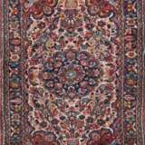 Teppich, rot/grün, gespiegelt floral gemustert, Fransen fehlen, 160x108 cm - photo 1