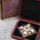 Preussen: Roter Adler Orden, 4. Modell (1885-1918), 2. Klasse Bruststern mit Eichenlaub und Schwertern, im Etui mit Überkarton. - фото 2