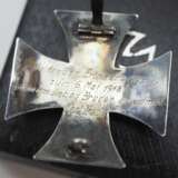 Preussen: Eisernes Kreuz, 1914, 1. Klasse, im Etui - Widmungsgravur 1918. - photo 2