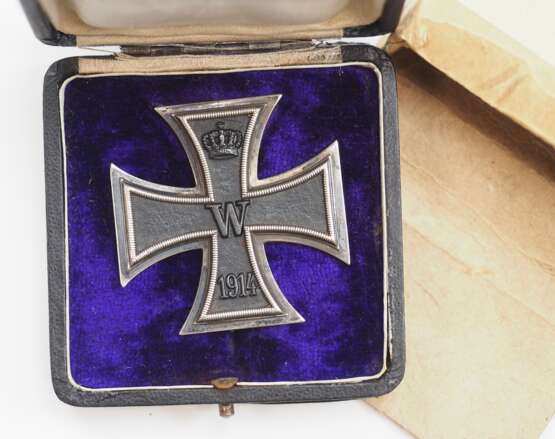 Preussen: Eisernes Kreuz, 1914, 1. Klasse, im Etui mit Überkarton - S-W. - фото 2