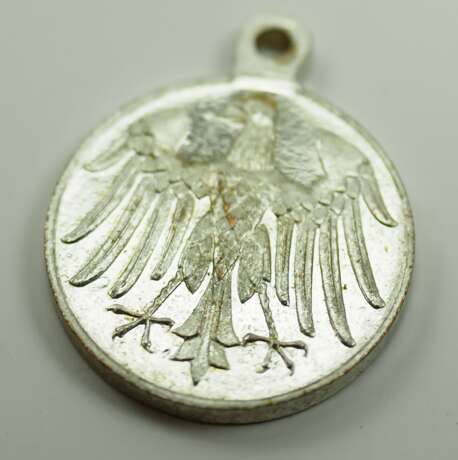 Preussen: Erinnerungsmedaille für Rettung aus Gefahr, 3. Modell (1934-1935) Miniatur. - photo 2