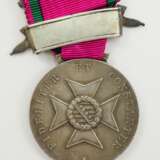 Sachsen Coburg Gotha: Sachsen Ernestinischer Hausorden, Carl Eduard, Silberne Medaille, mit Schwerter- und Datumsspange 1914. - photo 3