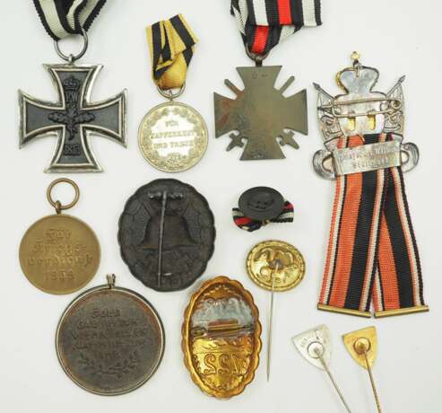 Württemberg: Nachlass eines Angehörigen des Landwehr-Infanterie-Regiment 122 aus Fellbach. - photo 2