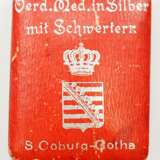 Familie von Werder: Gefreiter Albert von Werder, Sachsen Coburg Gotha: Sachsen Ernestinischer Hausorden, Carl Eduard, Silberne Medaille, mit Schwerter- und Datumsspange 1914, im Etui. - photo 6