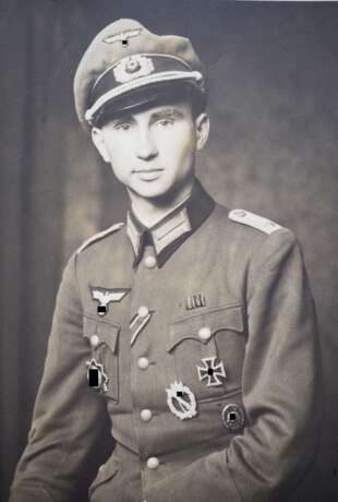 Nachlass eines Oberleutnants der Infanterie und Träger des Deutschen Kreuz in Gold. - photo 2