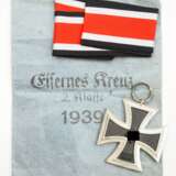 Eisernes Kreuz, 1939, 2. Klasse, in Verleihungstüte - Gustav Brehmer, Markneukirchen. - photo 1
