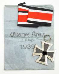 Eisernes Kreuz, 1939, 2. Klasse, in Verleihungstüte - Gustav Brehmer, Markneukirchen.