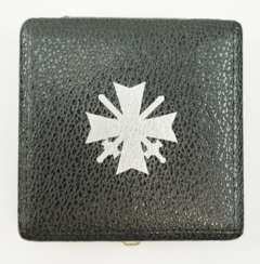 Kriegsverdienstkreuz, 1. Klasse mit Schwertern Etui. 