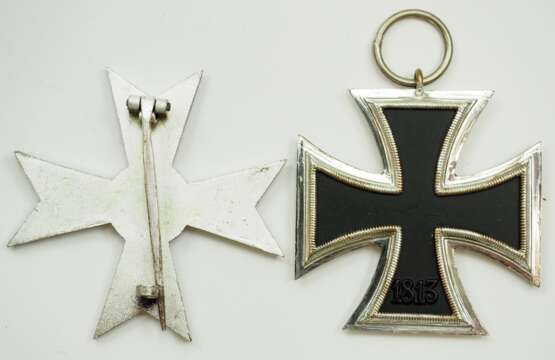 1957: Eisernes Kreuz, 1957, 2. Klasse und Kriegsverdienstkreuz, 1. Klasse mit Schwertern. - Foto 3