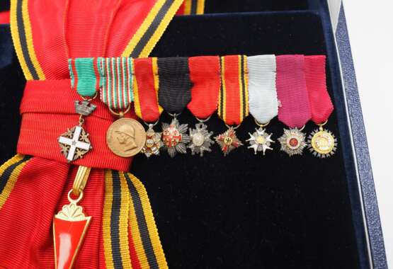 Bundesverdienstorden: Großes Verdienstkreuz mit Stern und Schulterband, im Etui. - photo 2