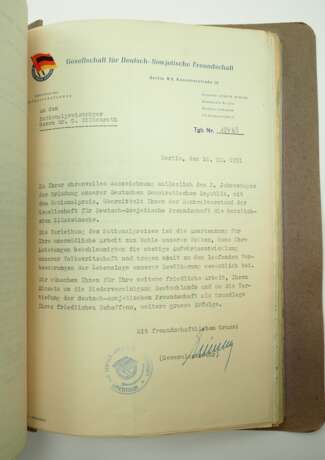DDR: Deutscher Nationalpreis 1951, 1. Klasse, im Etui, mit Urkunde für Dr. Georg Bilkenroth - Kollektiv Braunkohlenkoks. - фото 15