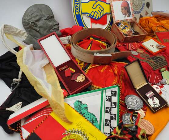 DDR: Lot Auszeichnungen. - Foto 2