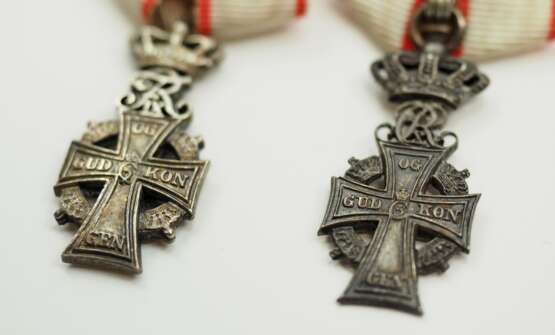 Dänemark: Dannebrog Orden, Frederik VIII. (1906-1912) und Christian X. (1912-1947), Dannebrog-Männer Kreuz Miniatur. - photo 2