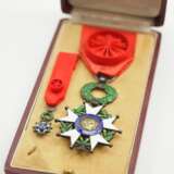 Frankreich: Orden der Ehrenlegion, 10. Modell (1951-1962), Offizierskreuz, im Etui. - photo 2