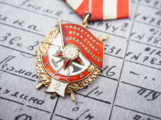 Sowjetunion: Rotbannerorden, 4. Modell, 2. Verleihung - Generalmajor der Luftwaffe und Fliegerass mit 10 Abschüssen. - фото 4