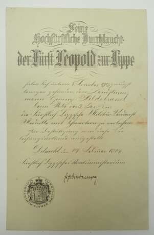 Lippe-Detmold: Militärverdienstmedaille, mit Schwertern Urkunde für einen Landsturmmann beim Stab der 9. Kav. Div. - photo 1