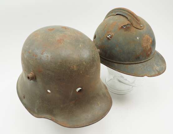 Deutsches Reich / Frankreich: Stahlhelm M16 und Adrian. - photo 2