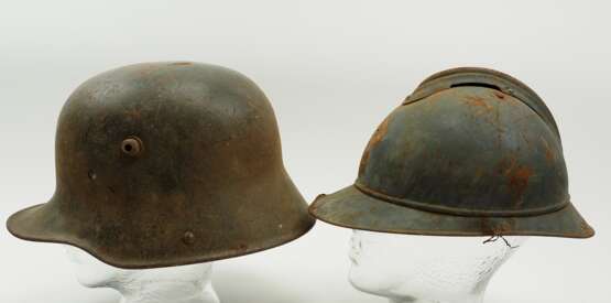 Deutsches Reich / Frankreich: Stahlhelm M16 und Adrian. - Foto 3