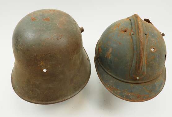 Deutsches Reich / Frankreich: Stahlhelm M16 und Adrian. - Foto 4