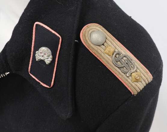 Wehrmacht: Schwarze Panzerjacke eines Oberleutnant der Panzertruppe der Division "Großdeutschland". - photo 4