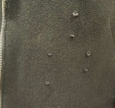 Wehrmacht: Schwarze Panzerjacke eines Oberleutnant der Panzertruppe der Division "Großdeutschland". - photo 5