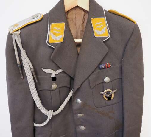 Luftwaffe: Waffenrock für einen Oberleutnant der fliegenden Truppe. - Foto 2