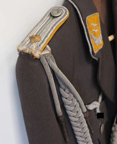 Luftwaffe: Waffenrock für einen Oberleutnant der fliegenden Truppe. - Foto 3